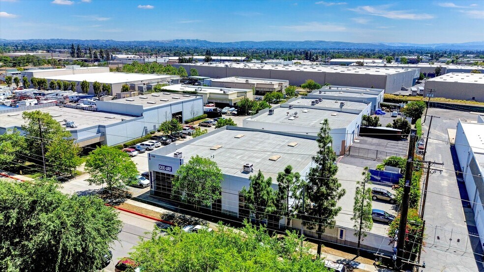 More Photos Of 920 W 10th St, Azusa Warehouse For Sale