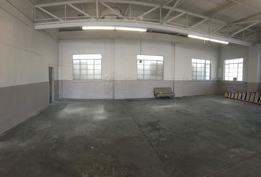 More Photos Of 1500 Wyoming Ave, El Paso Auto Repair For Lease