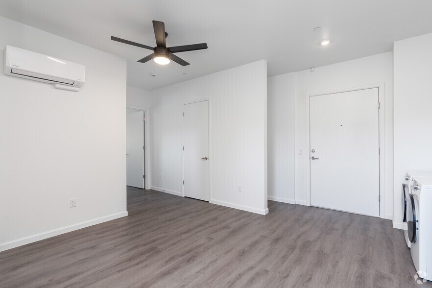 More Photos Of 2171 N Rosa Parks Way, Portland Apartments For Sale