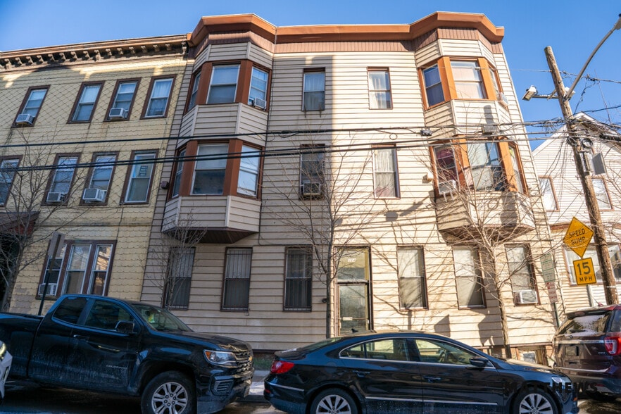 Primary Photo Of 214 44th St, Union City Apartments For Sale