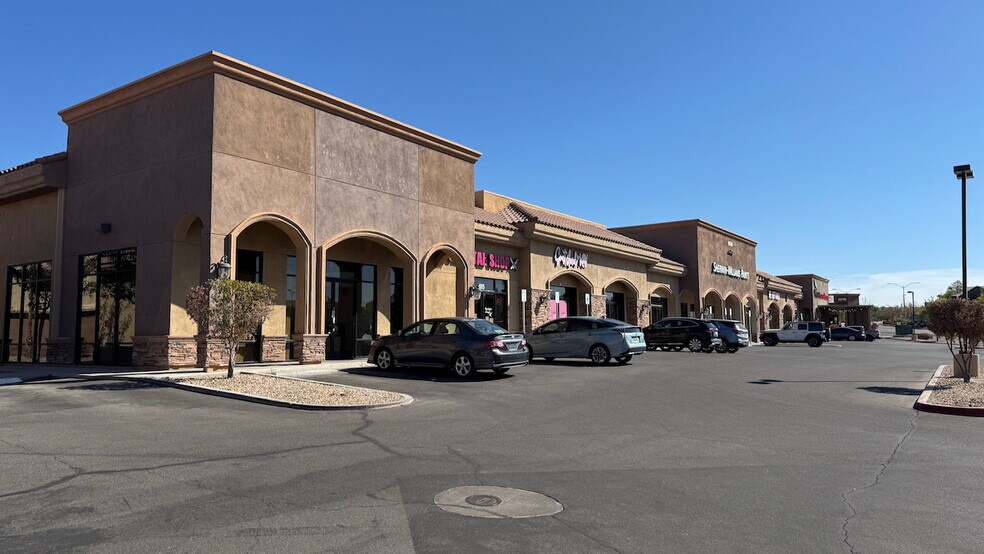 More Photos Of 10740 S Eastern Ave, Henderson Storefront For Lease