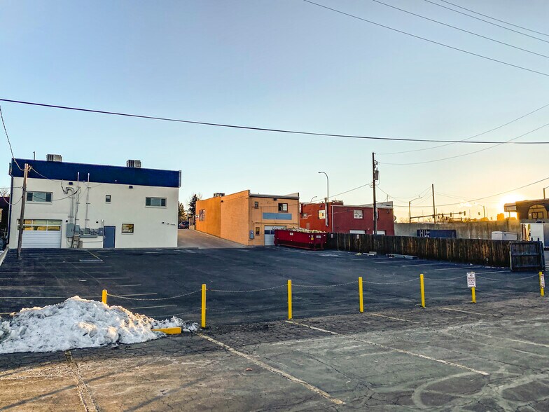 More Photos Of 9885 W Colfax Ave, Lakewood Freestanding For Lease