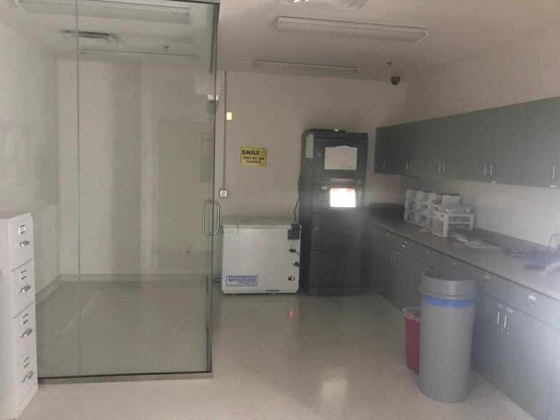 More Photos Of 540 W Plumb Ln, Reno Medical For Lease
