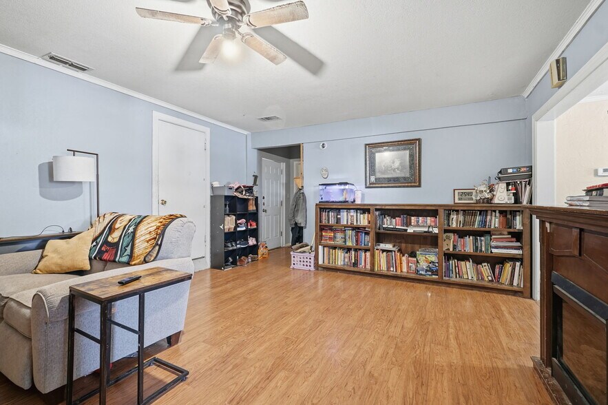 More Photos Of 1901 Cedar Crest Dr, Abilene Multifamily For Sale