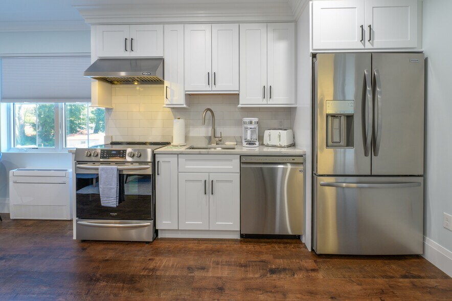 More Photos Of 159 Boston Post Rd, East Lyme Apartments For Sale