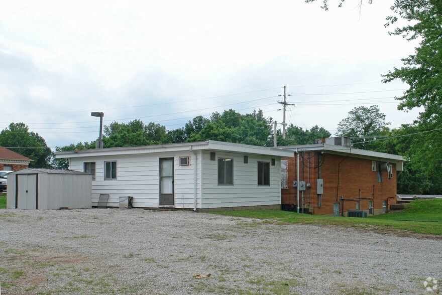 More Photos Of 1751-1757 Smizer Station Rd, Fenton Office Residential For Lease