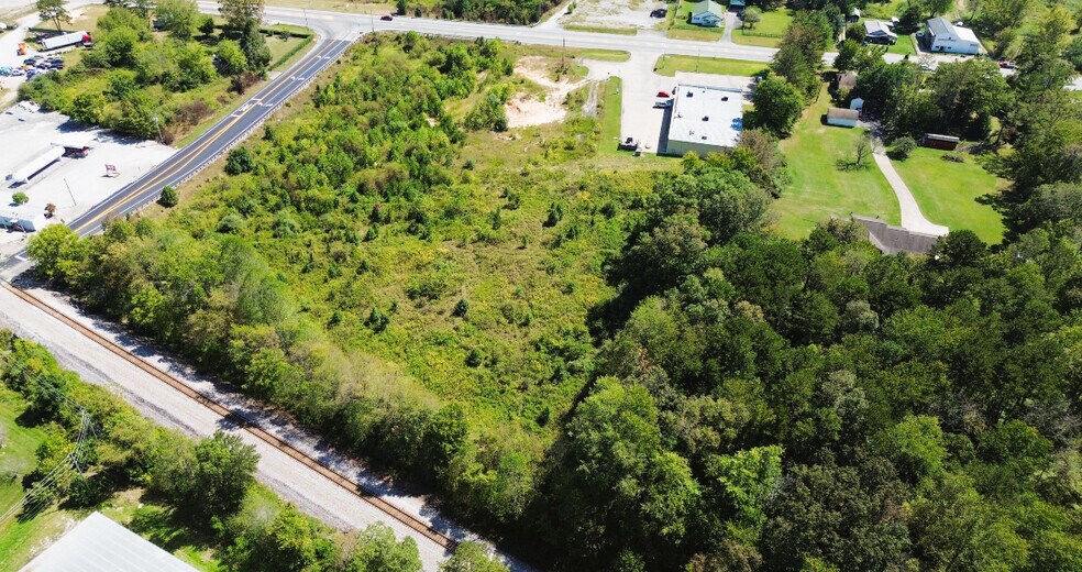 More Photos Of 5709 S US Highway 25, Lily Land For Sale