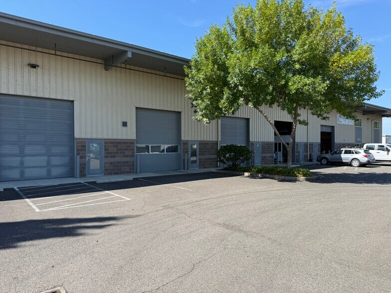 Primary Photo Of 2859 22nd St SE, Salem Warehouse For Lease