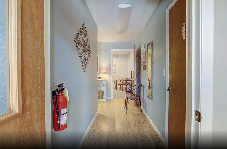 More Photos Of 111 Depot St, Johnson Creek General Retail For Lease