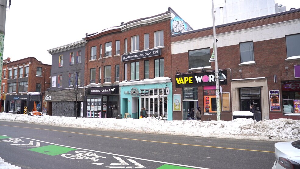 More Photos Of 563 Bloor St W, Toronto Storefront Retail Office For Lease