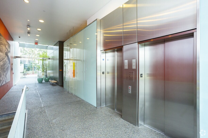 More Photos Of 110 S Fairfax Ave, Los Angeles Office For Lease