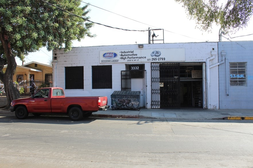 More Photos Of 3332 14th St, Los Angeles Warehouse For Sale