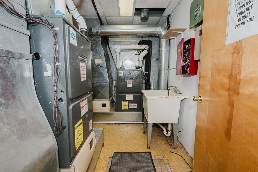 More Photos Of 1482 Butler Rd, Worthington Medical For Sale