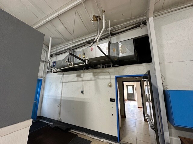 More Photos Of 1465 Cornell Rd, Howard Warehouse For Sale