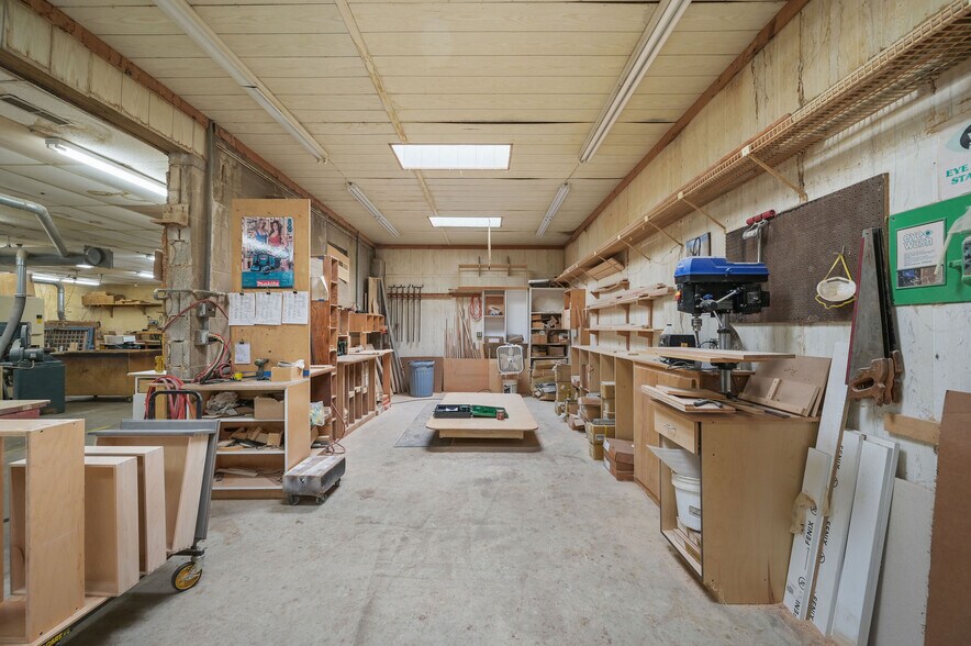 More Photos Of 9155 Campbell Ln, Bridgeville Office For Sale