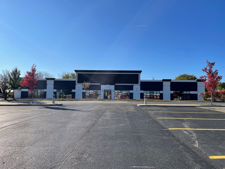 Primary Photo Of 1550 W 75th St, Downers Grove Freestanding For Lease