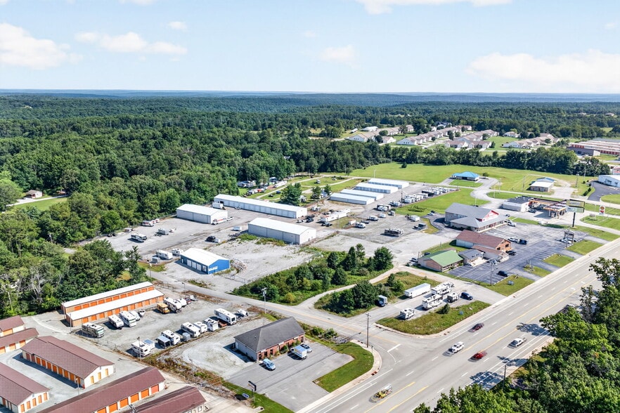 More Photos Of 110 Woodlands Cir, Crossville Self Storage For Sale