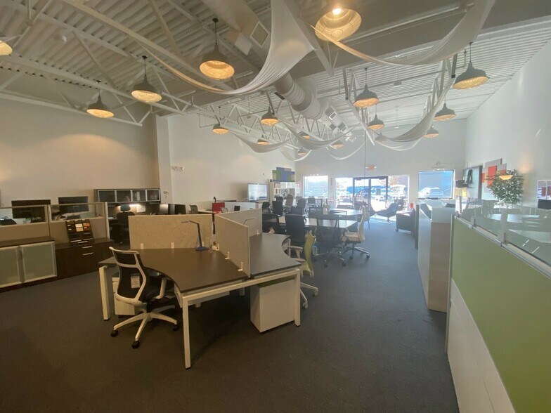 More Photos Of 36-76 Vanderbilt Ave, Norwood Storefront For Lease