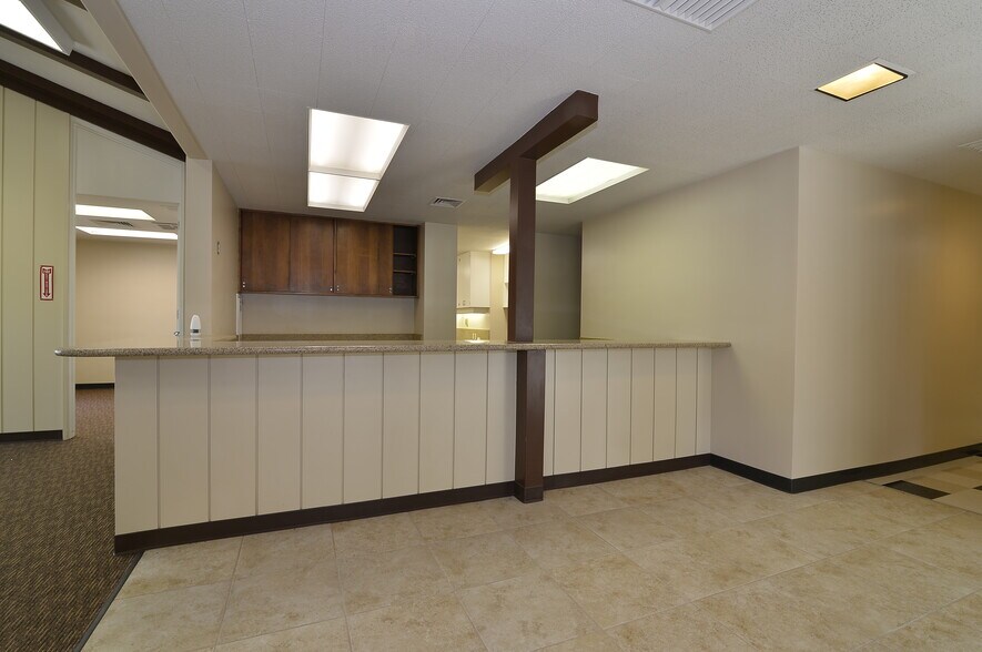 More Photos Of , Bakersfield Office For Sale