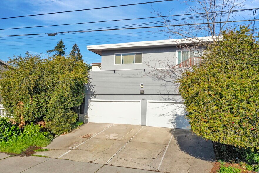 More Photos Of 2261 48 Ave, Oakland Apartments For Sale