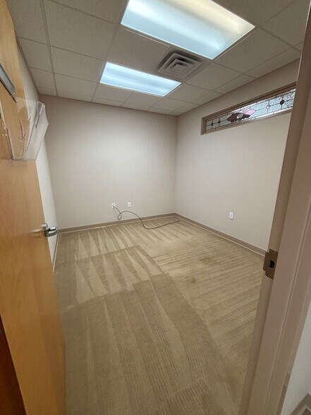 More Photos Of 10520 Ligon Mill Rd, Wake Forest Office For Lease