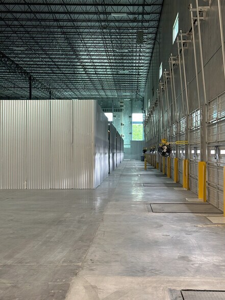 More Photos Of 7600 Wood Rd, Douglasville Distribution For Lease