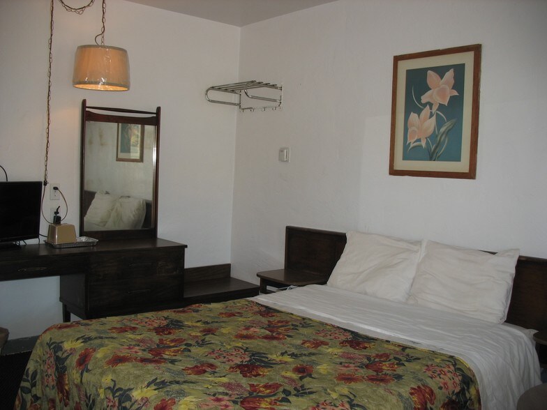 More Photos Of 1627 SE Stephens St, Roseburg Hotel For Sale