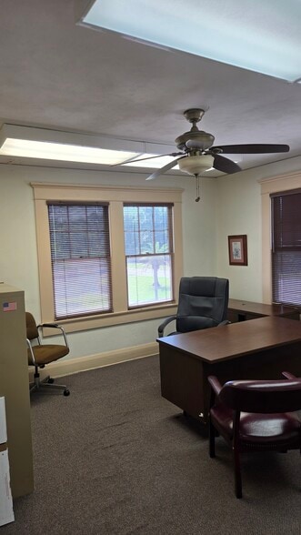More Photos Of 204 N Macdill Ave, Tampa Office For Sale