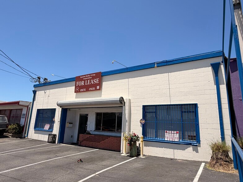 More Photos Of 11311 Vanowen St, North Hollywood Manufacturing For Lease