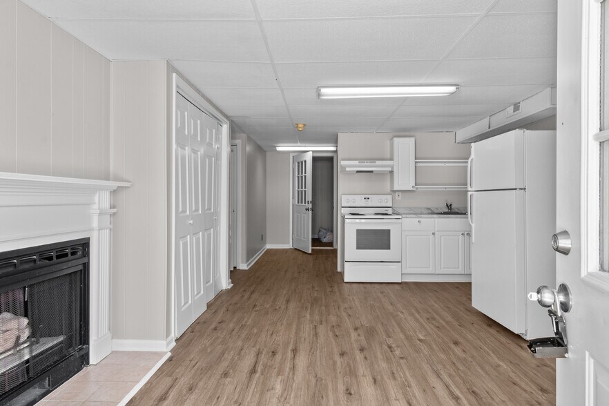 More Photos Of 162 Condor Ct, Clarksville Apartments For Sale