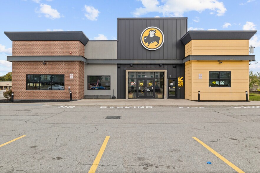 1500 W Ridge Rd, Rochester, NY 14615 Restaurant For Sale