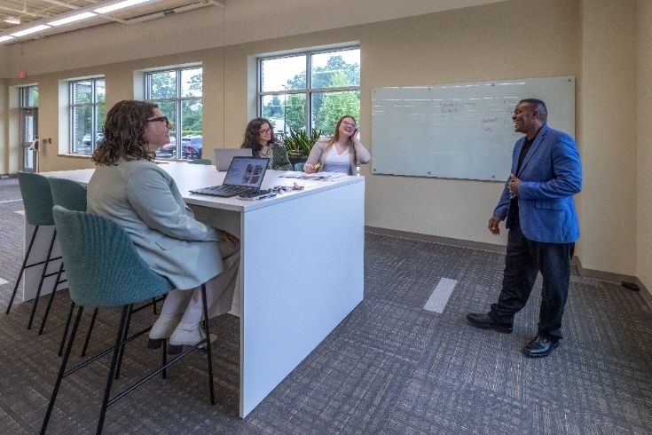 More Photos Of 5301 Wilkinson Blvd, Charlotte Freestanding For Lease