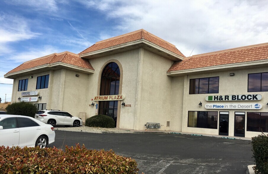 More Photos Of 14075 Hesperia Rd, Victorville Office For Sale