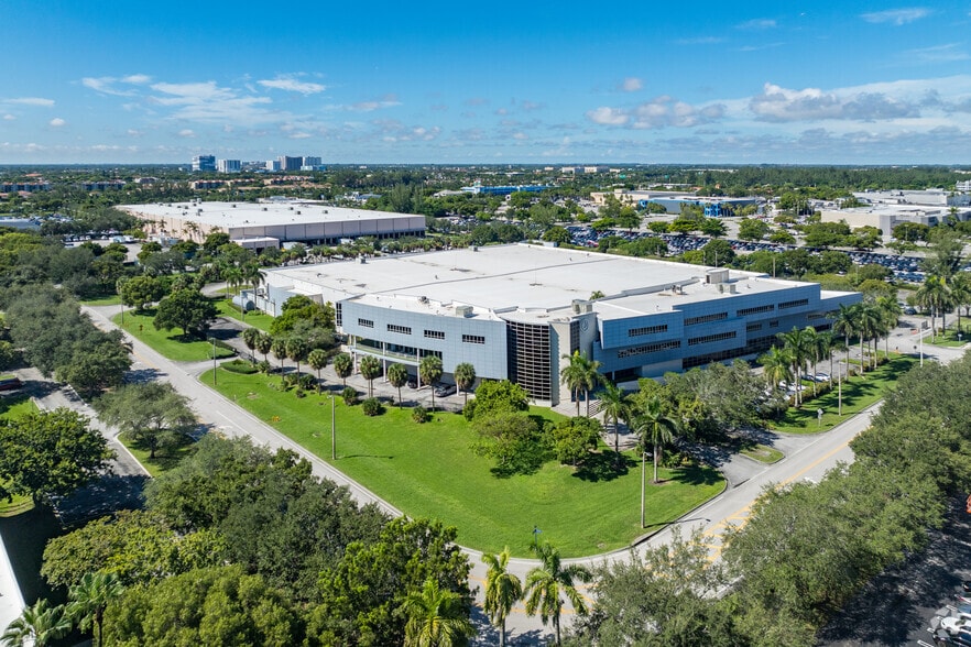 More Photos Of 10000 NW 15th Ter, Miami Industrial For Lease