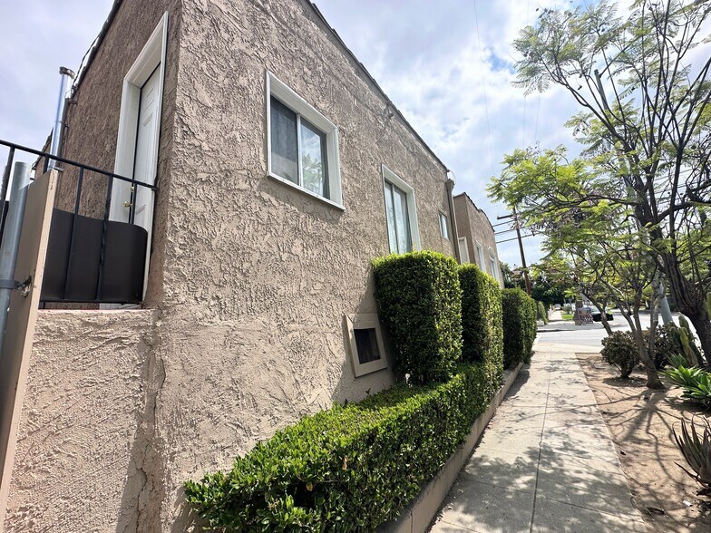 More Photos Of 901 N El Centro Ave, Los Angeles Apartments For Sale