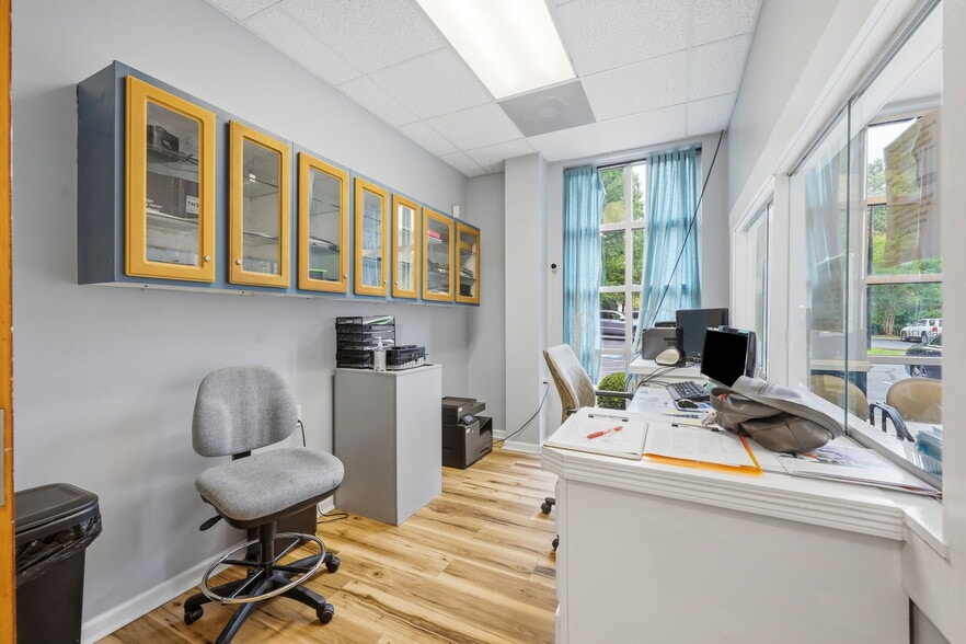 More Photos Of 502 McKnight Dr, Knightdale Medical For Sale