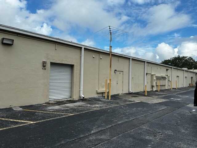 More Photos Of Semoran Blvd @ Semoran Blvd. (SR. 436) & Winter Wo, Winter Park Unknown For Lease