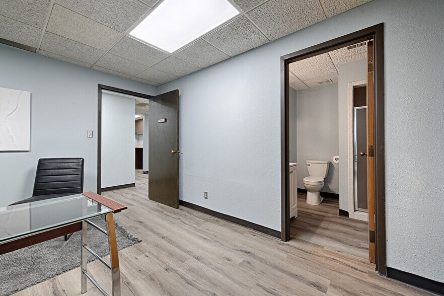 More Photos Of 1425 N O'Connor Rd, Irving Medical For Sale