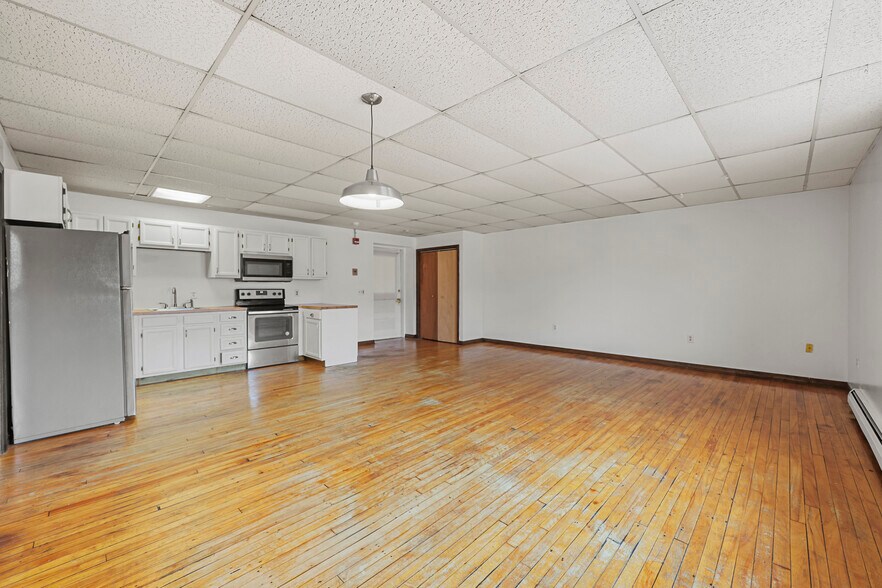 More Photos Of 55 Crystal St, Lenox Dale Apartments For Sale