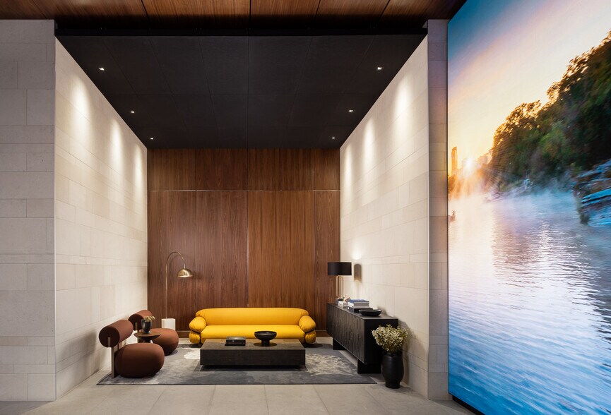 More Photos Of 401 S 1st St, Austin Office For Sale