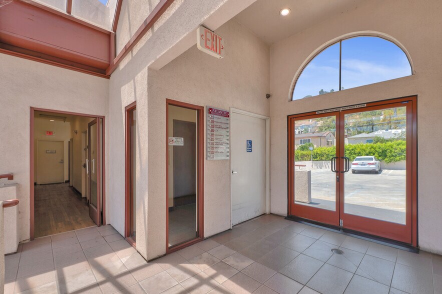 More Photos Of 809 S Atlantic Blvd, Monterey Park Office For Sale