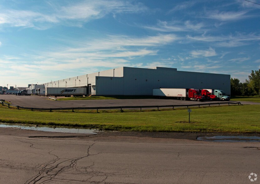 More Photos Of 264 Farrell Rd, Syracuse Refrigeration Cold Storage For Lease