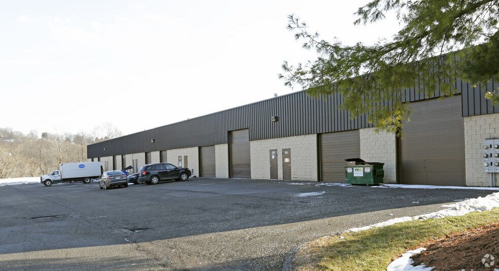 More Photos Of 500 Bursca Dr, Bridgeville Flex For Lease