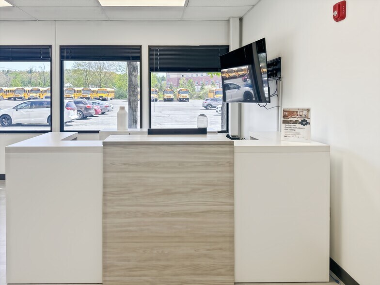 More Photos Of 701 Grant Ave, Lake Katrine Coworking Space