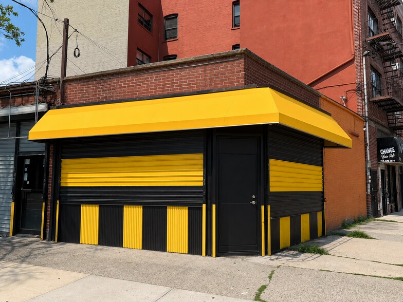 More Photos Of 3965-3973 Bronxwood Ave, Bronx Storefront For Lease