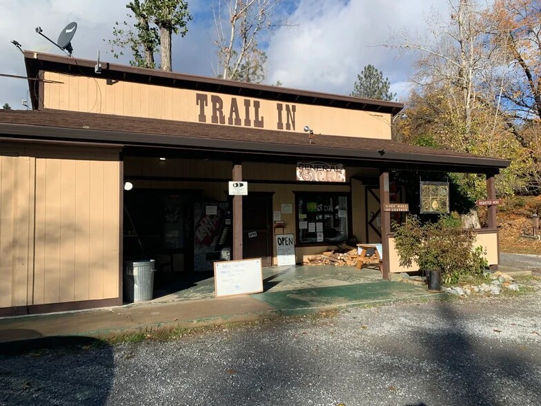 More Photos Of 19765 Gregory Creek Rd, Lakehead Trailer Camper Park For Sale