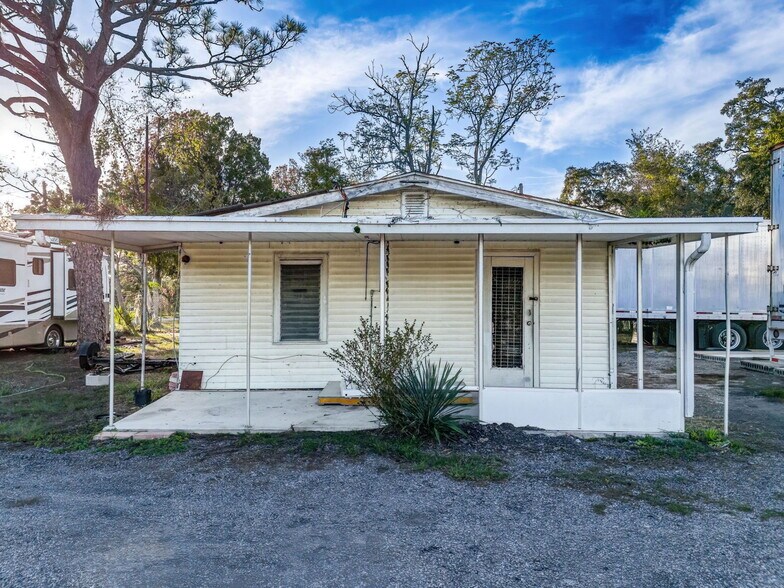 More Photos Of 9325 Fulton Ave, Hudson Land For Sale