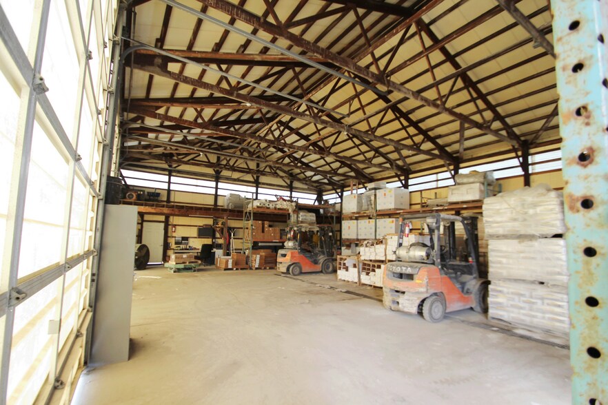 More Photos Of 5960 Center Rd, Valley City Truck Terminal For Sale