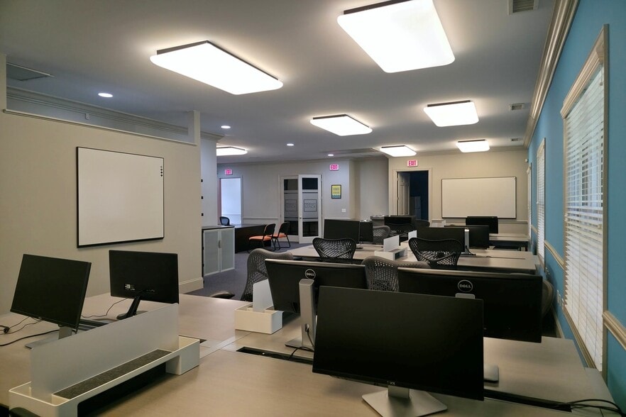 More Photos Of 17228 Lancaster Hwy, Charlotte Medical For Lease