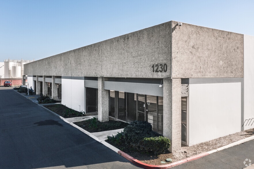 More Photos Of 1230 N Jefferson St, Anaheim Light Distribution For Sale